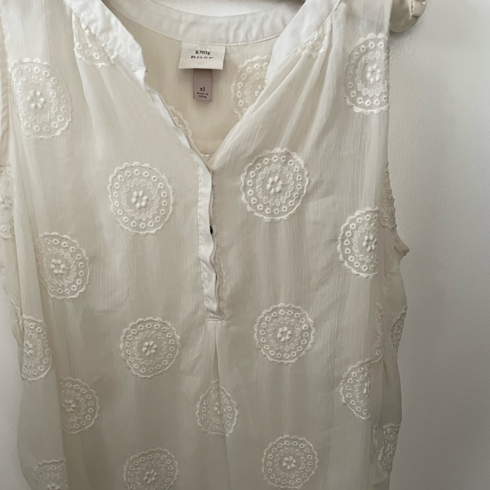 Knox Rose off white beach cover 1x